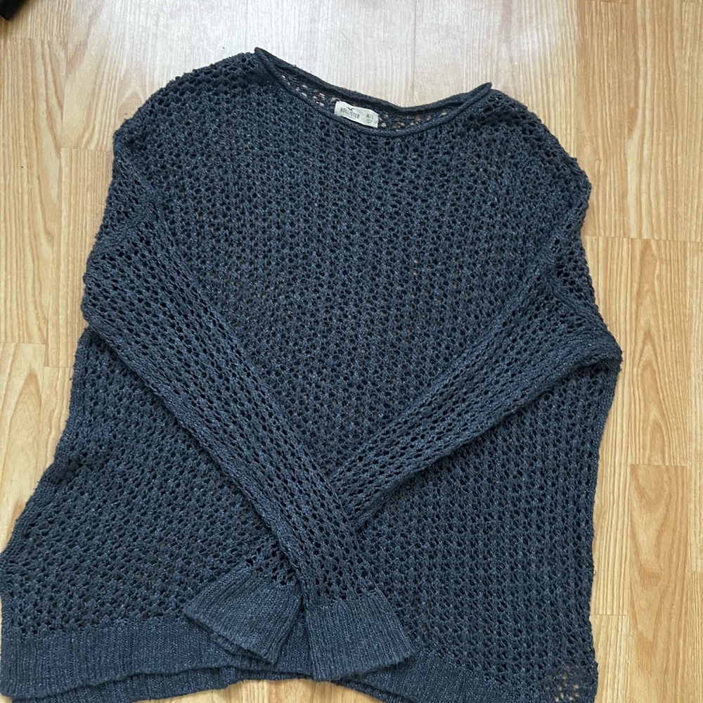 Hollister sweater